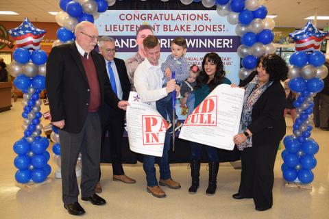 STAR card sweepstakes award at Fort Lee Thumbnail