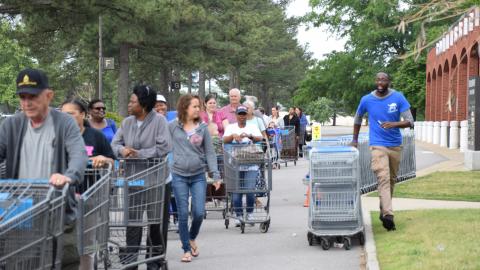Commissary shoppers Thumbnail