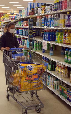 Fort Lee Commissary shopper Thumbnail