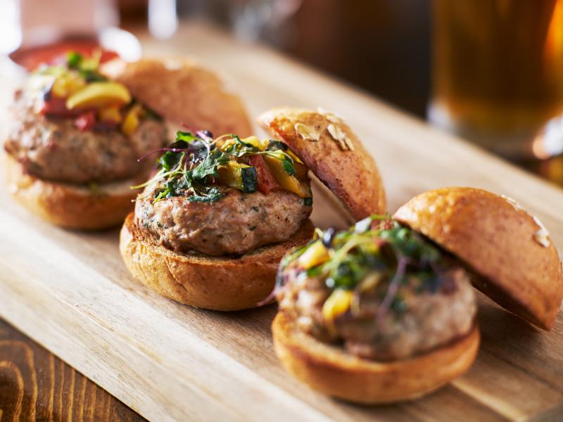 Cheesy Jalapeno Turkey Sliders Thumbnail