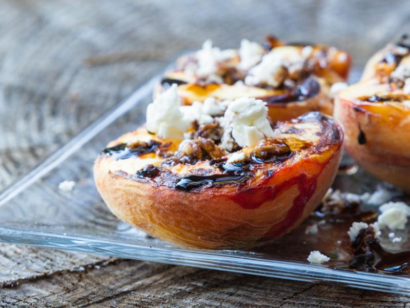 Grilled Peaches Thumbnail