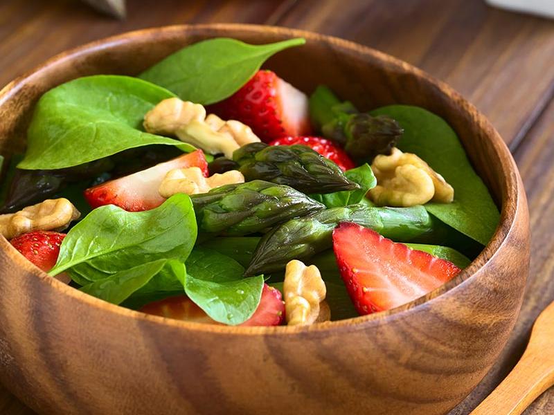 Strawberry and Asparagus Salad Thumbnail