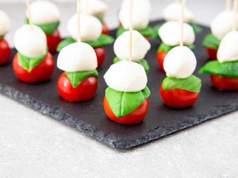 Caprese Salad on a stick Thumbnail